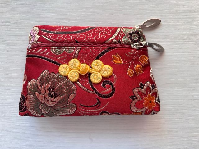 Borsa da collezione portata dalla Cina