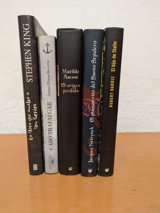 Lote 5 novelas en tapa dura (King,Pérez-Reverte..)