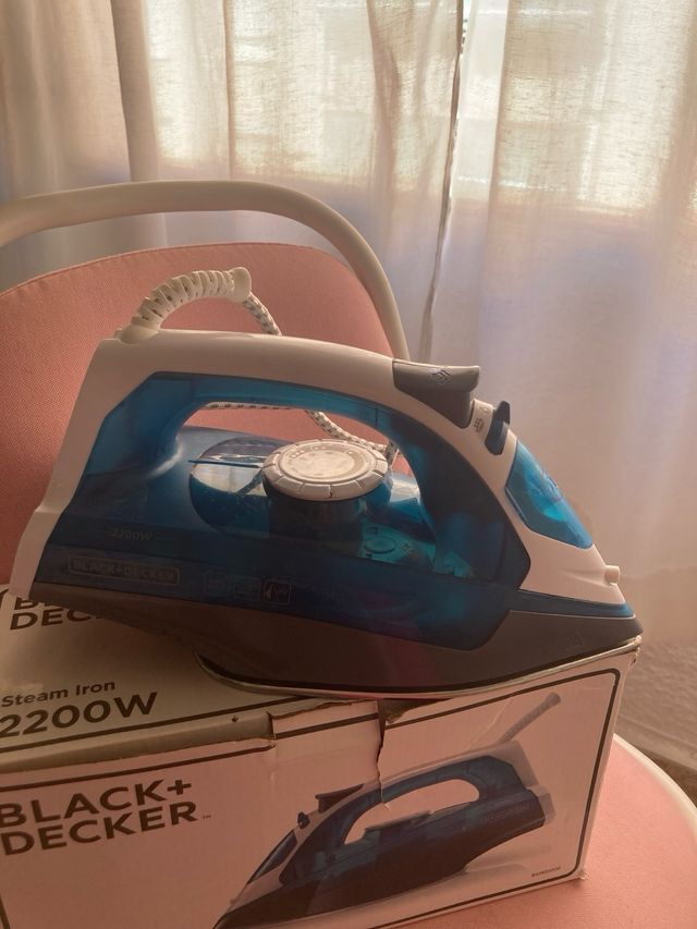 Plancha de ropa Black+Decker nueva