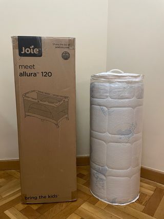 Cuna de viaje Joie + Colchón