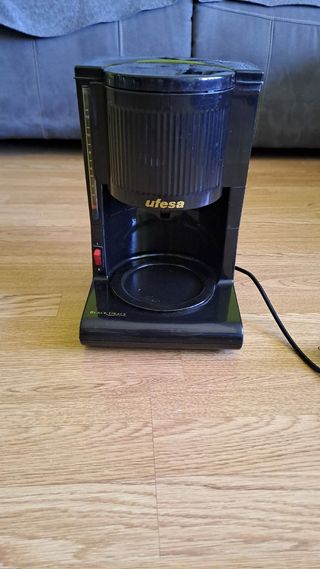 Cafetera Ufesa Black Grace SIN JARRA