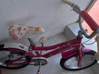 Bicicleta infantil rosa Lydia