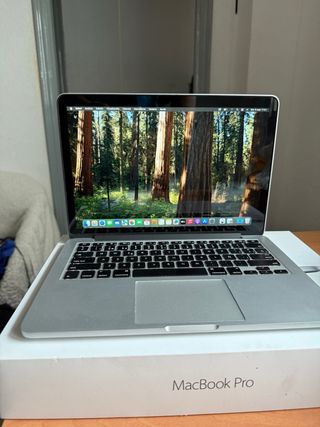 MacBook Pro 13 Retina i5 256GB SSD + Office 2019