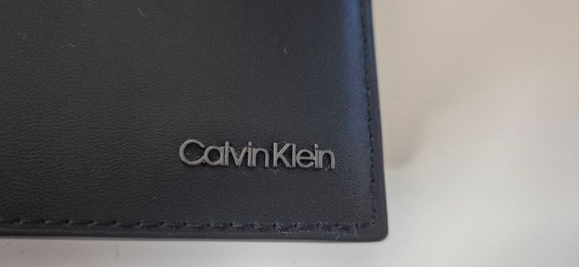 Cartera Calvin Klein Negra