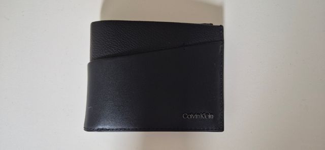 Cartera Calvin Klein Negra