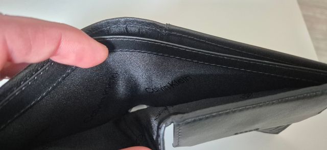 Cartera Calvin Klein Negra