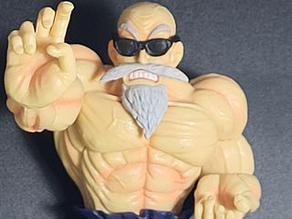 Figura Duende Tortuga /Maestro Roshi Musculoso DB