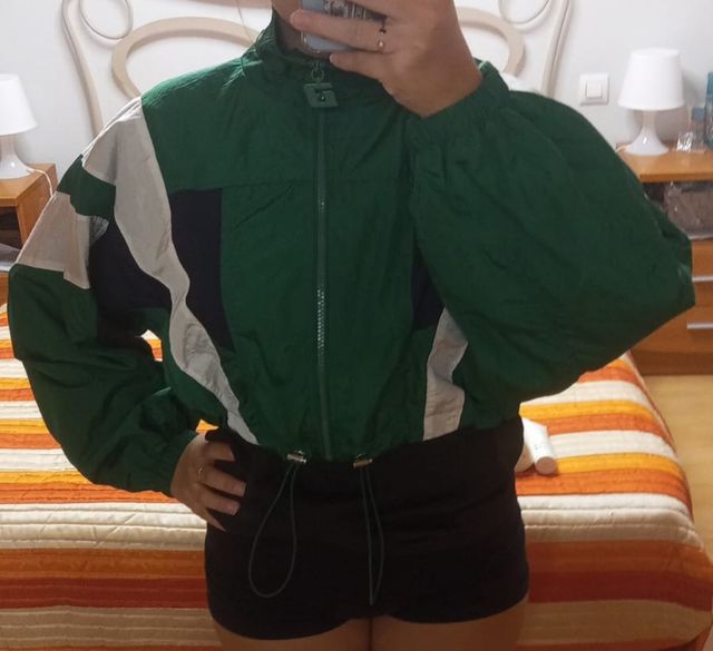Chaqueta Bershka verde