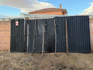 Puertas metálicas de calle