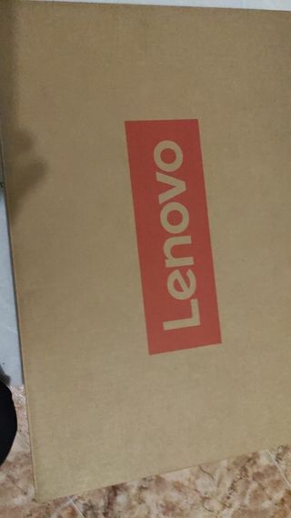 Portátil Lenovo Beige