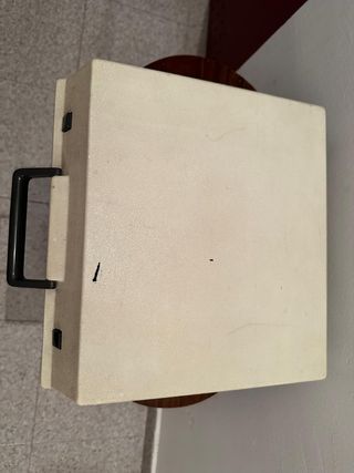 Máquina de escribir Olympia Traveller de Luxe