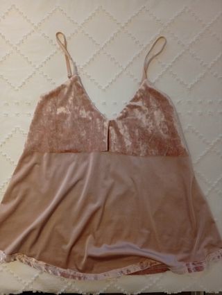 Top de terciopelo rosa