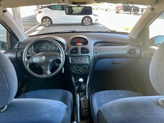 Se vende Peugeot 206 en perfecto estado