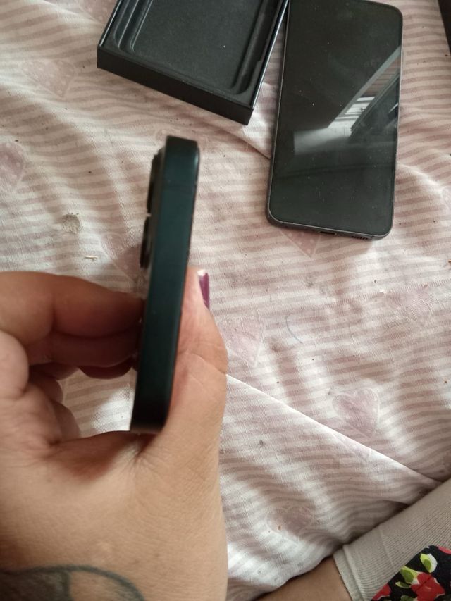 iPhone 13 nuovo, batteria 99%