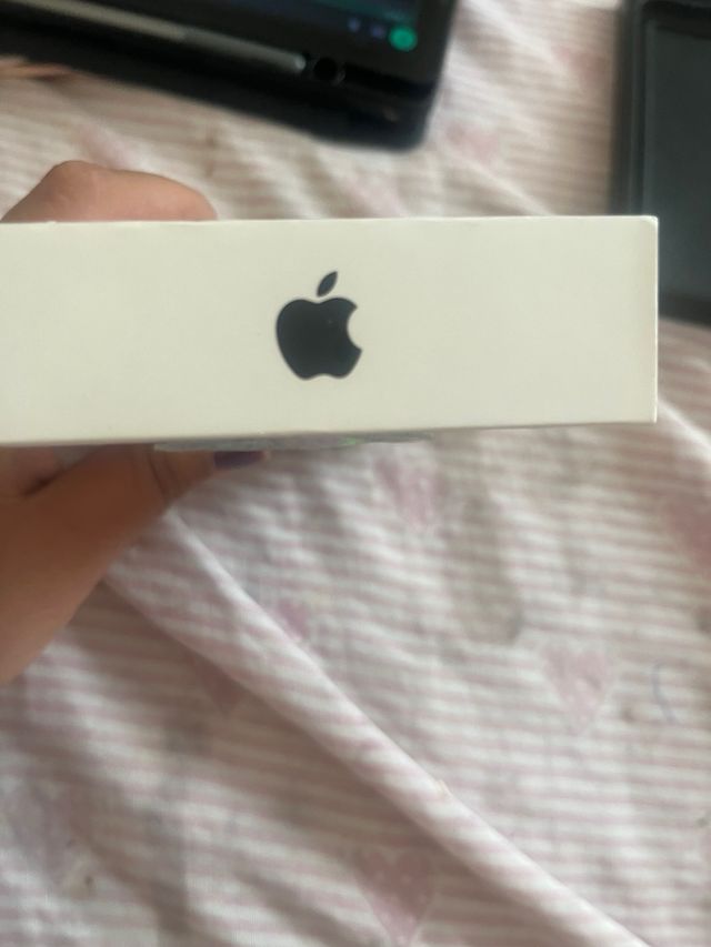 iPhone 13 nuovo, batteria 99%