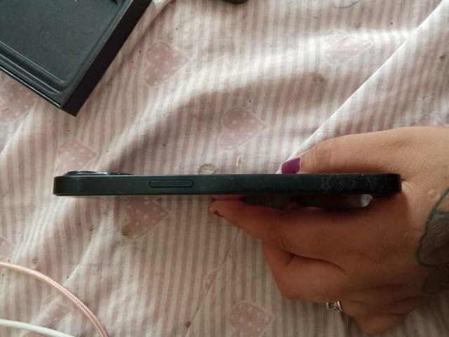 iPhone 13 nuovo, batteria 99%