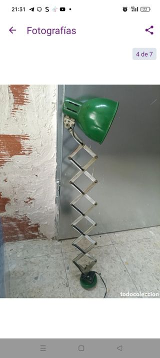 Flexo de pared antiguo verde metal