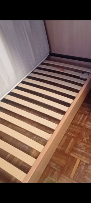 Colchón 90x200cm con estructura, precio negociable