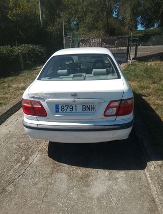 Nissan Almera 2001