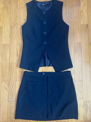 Conjunto Pull and Bear Top y Falda Negro