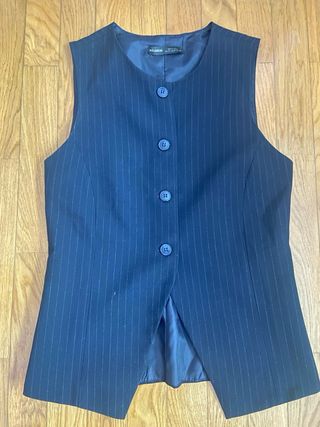 Conjunto Pull and Bear Top y Falda Negro