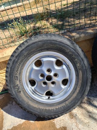 Llantas Ranger Rover en buen estado