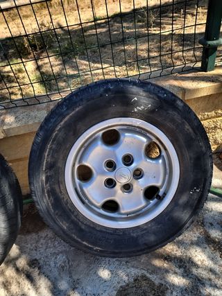 Llantas Ranger Rover en buen estado