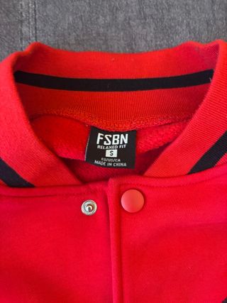 Chaqueta Bomber Roja y Negra
