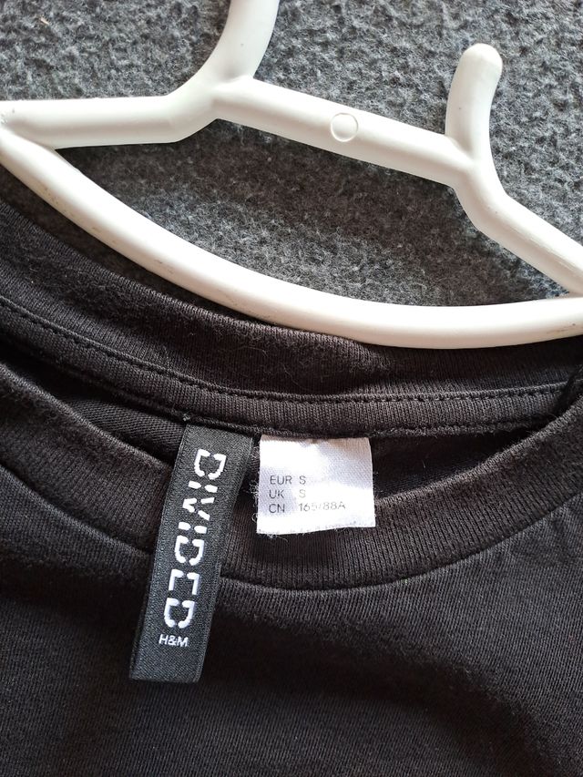 Camiseta S negra con estampado de fases lunares