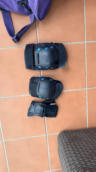 Patines en línea ROLLERBLADE Regalo protecciones