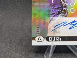 Kyle Guy - Auto  SN/49