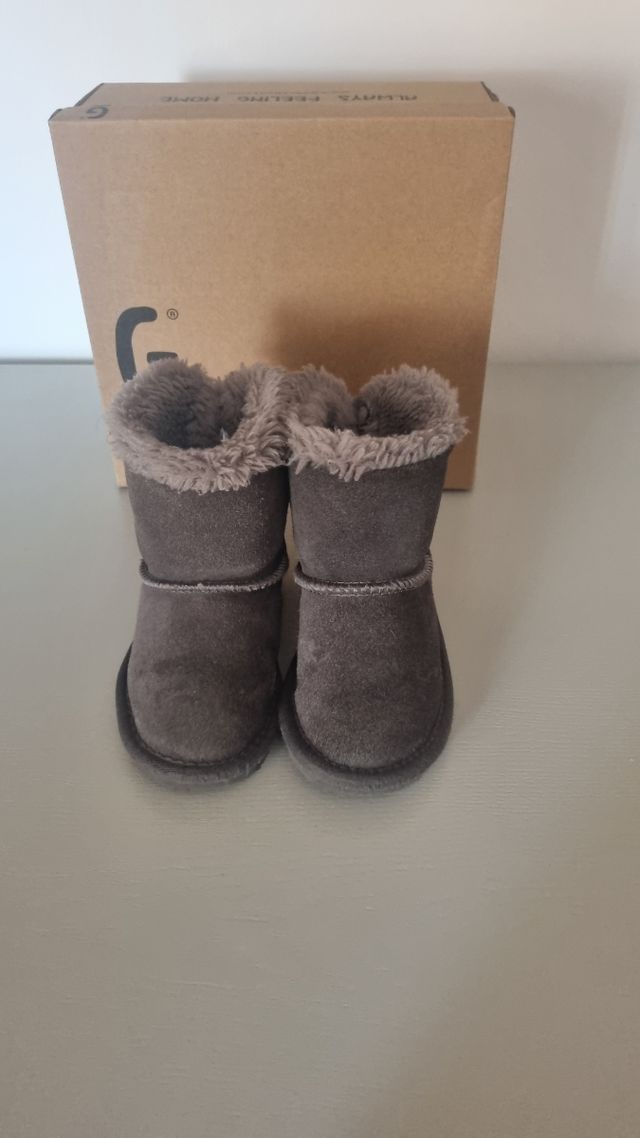 Botas Gooce cuero y lana Talla 25