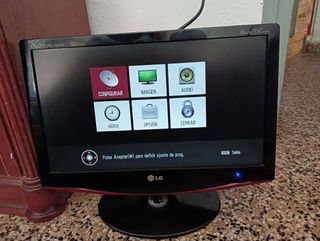 Monitor TV nero LG Flatron M197WD