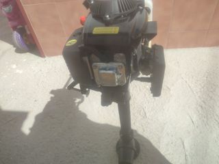 2 motores y zodiac 2.85m un motor marca