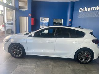 Ford Focus st line x de 155cv