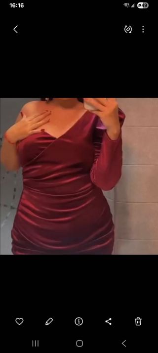 Vestido rojo de terciopelo de pura vida talla L