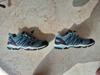 Zapatillas de Trekking Azules y Turquesa