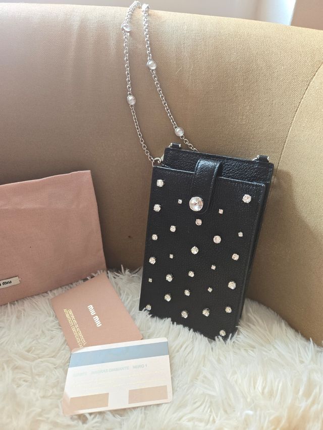 Bolsito Miu Miu Negro con Cristales