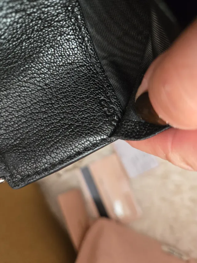 Bolsito Miu Miu Negro con Cristales