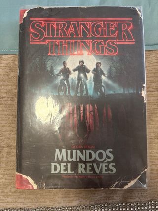 Libros Stranger Things