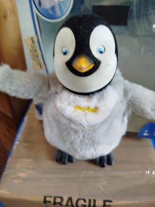 Pinguino Happy Feet Mumble che canta e balla