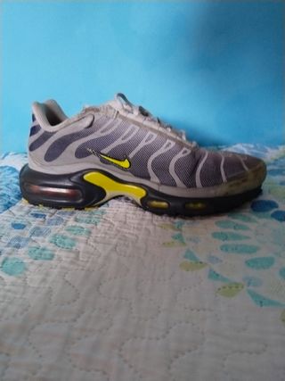 Nike Air Max TN Gris y Amarillo