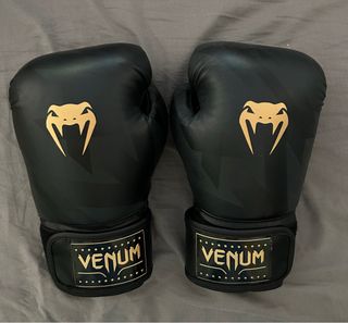 Guantes de Boxeo Venum Negros