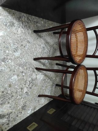 Sedie Thonet restaurate colore mogano e ebano nero