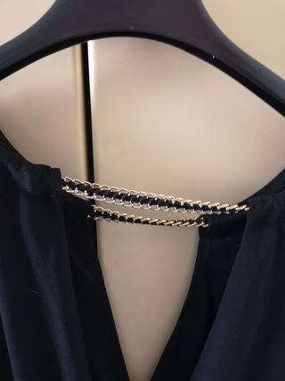 Vestito nero OVS con catenina