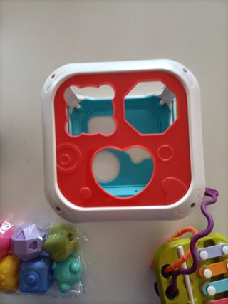 Caja de Actividades 7 en 1 - bebes de 1 año 