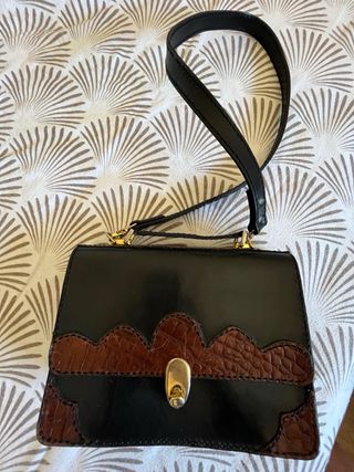 Bolso Negro y Marrón hecho a mano de piel.