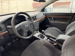 Opel Vectra 2.2 16v DTi Sport 5p