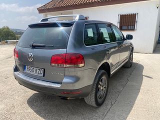 Volkswagen Touareg V10