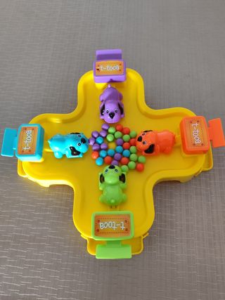 Juego tragabolas y pesca + pizarra